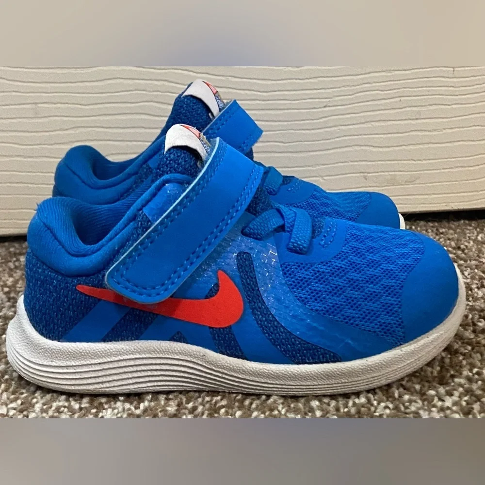 Nike Toddlers 5C Blue Shoe Red Swoosh BV6285-400